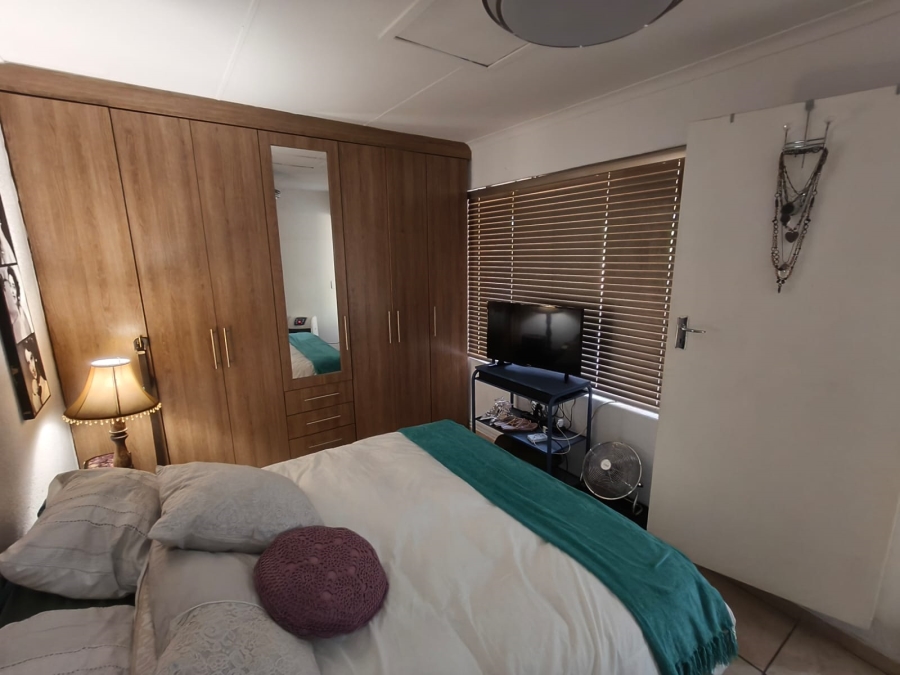 3 Bedroom Property for Sale in Safari Gardens North West